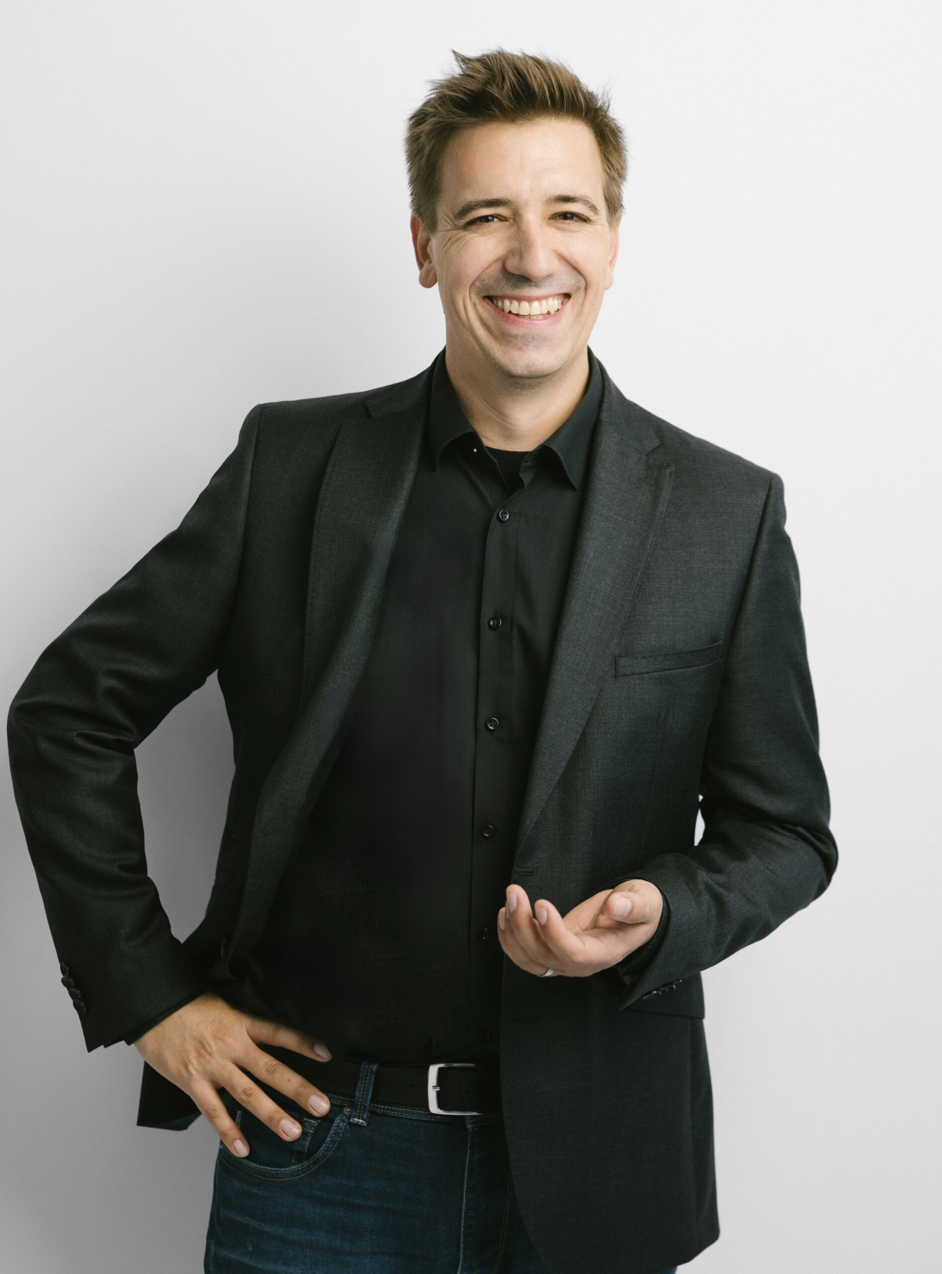 <b>TILL HEINRICH</b></br> RECHTSANWALT | PARTNER 4 G7A8657 © Kopf Kragen Fotografie scaled